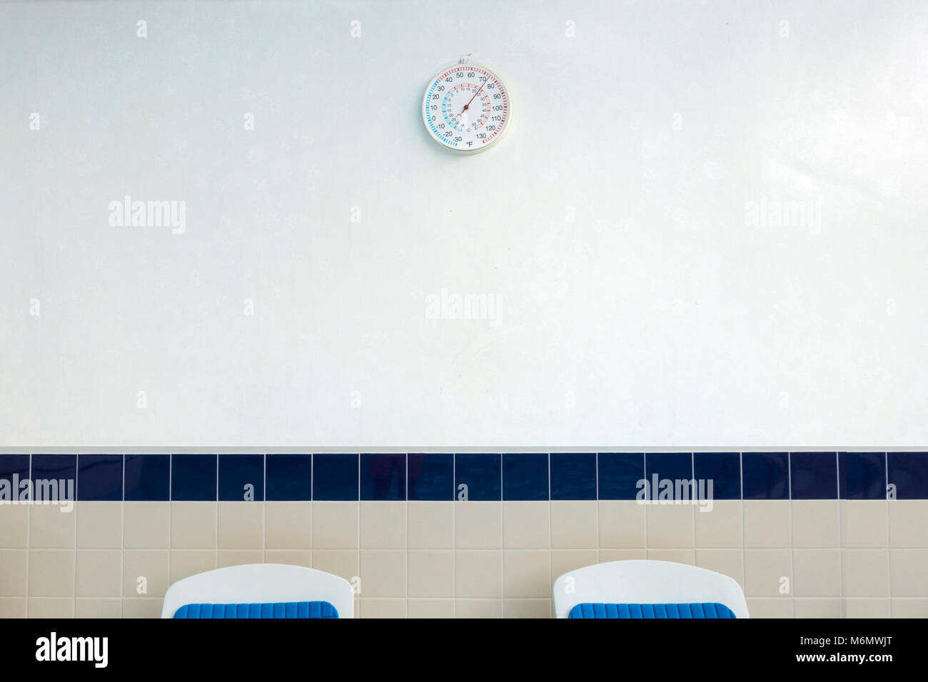 Schwimmbad Temperatur Stockfoto