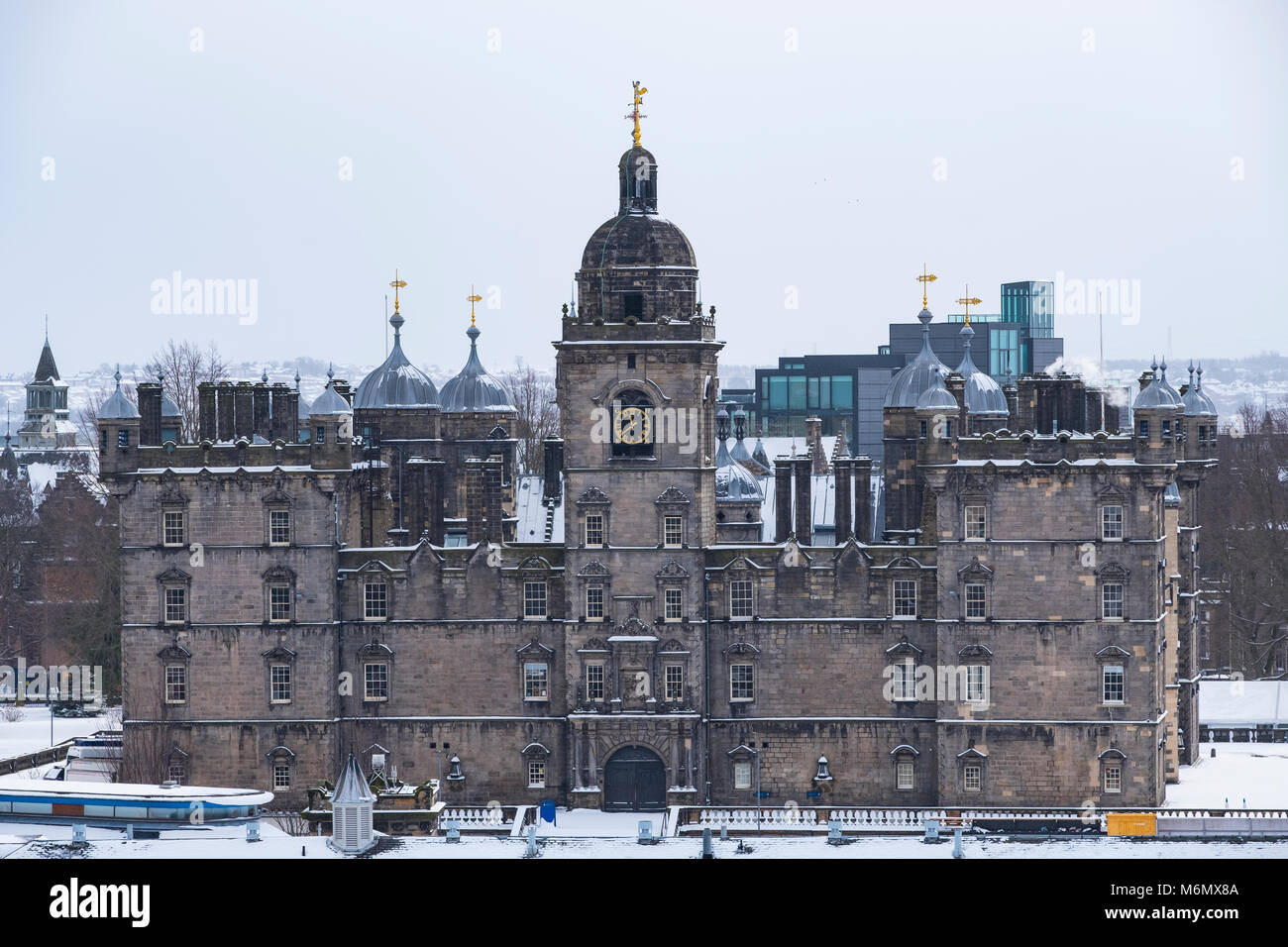 Externe Ansicht von George Heriots Schule in der Altstadt von Edinburgh. Ein eigenes Gebühr zahlen öffentliche Schule. Schottland, Vereinigtes Königreich Stockfoto