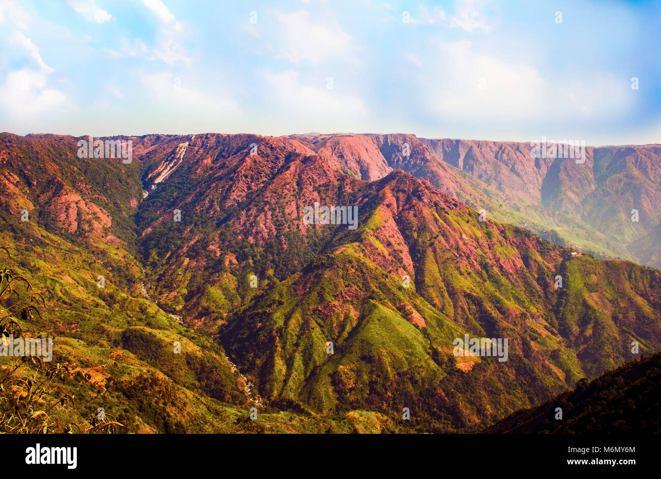 Wunderschöne Landschaft des Bergpanyons in East Khasi Hills, Meghalaya, Indien Stockfoto