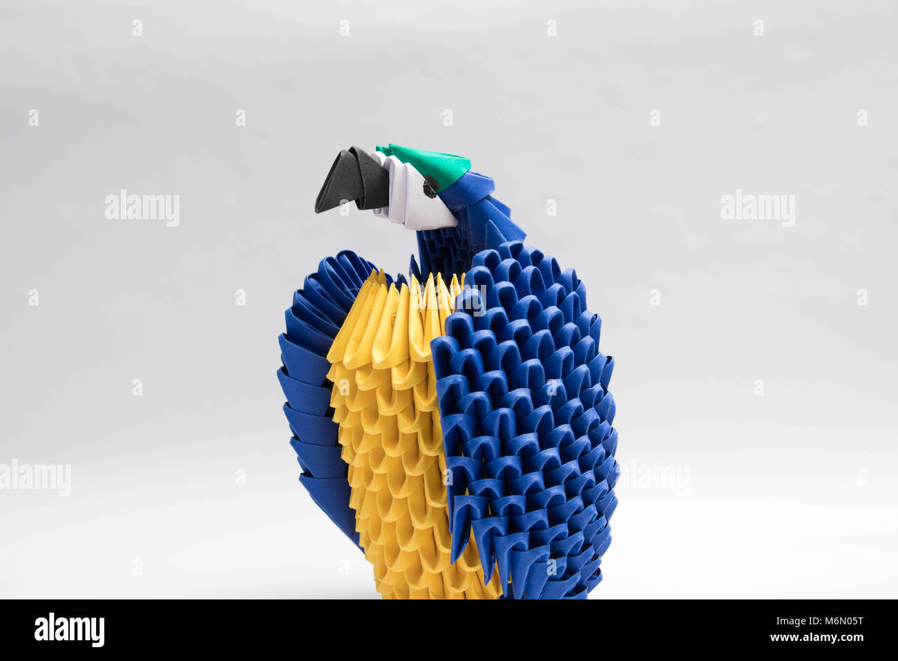 Papagei origami -Fotos und -Bildmaterial in hoher Auflösung – Alamy