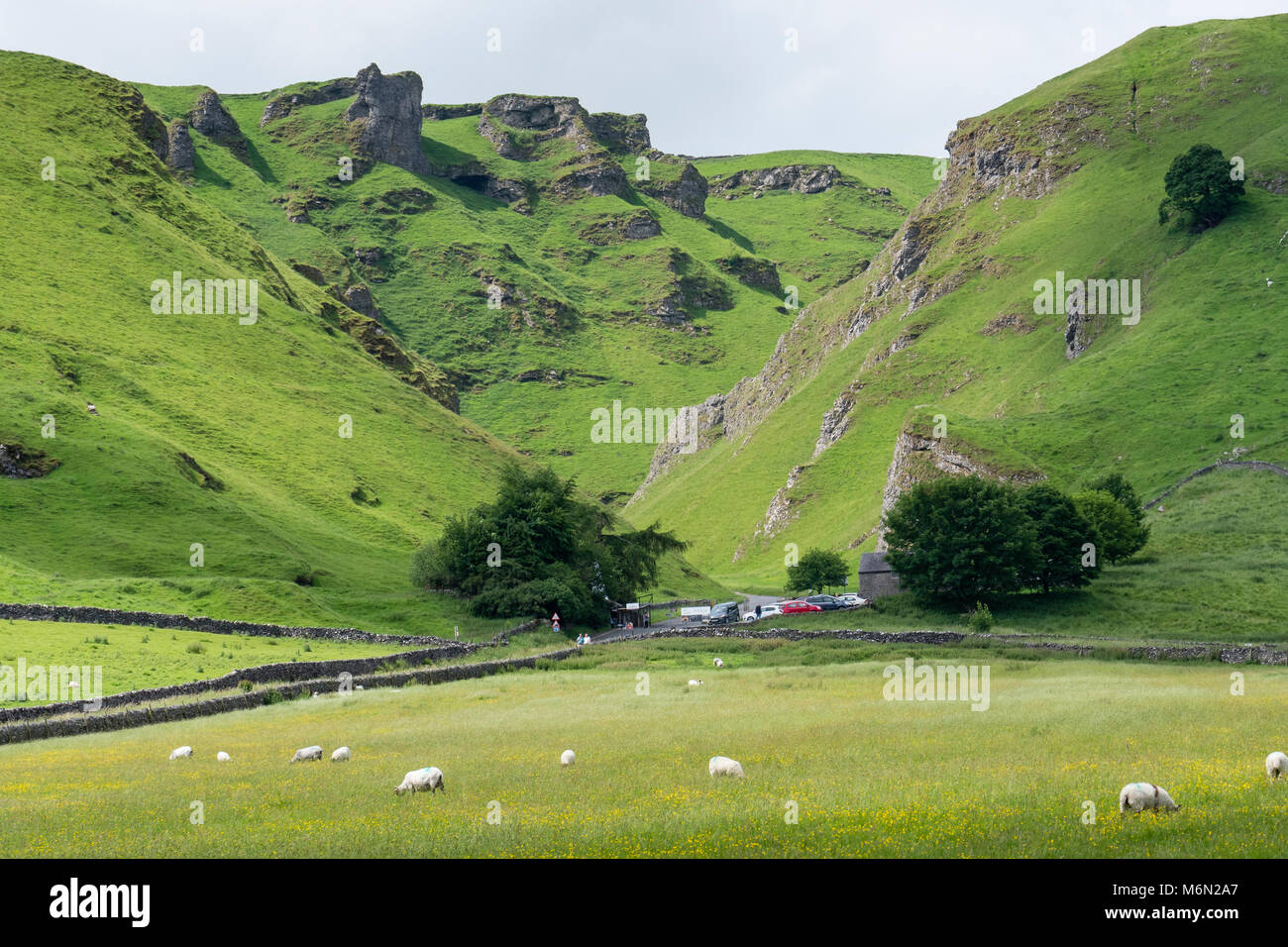 Winnats Pass Hope Valley Castleton High Peak Derbyshire in England Stockfoto