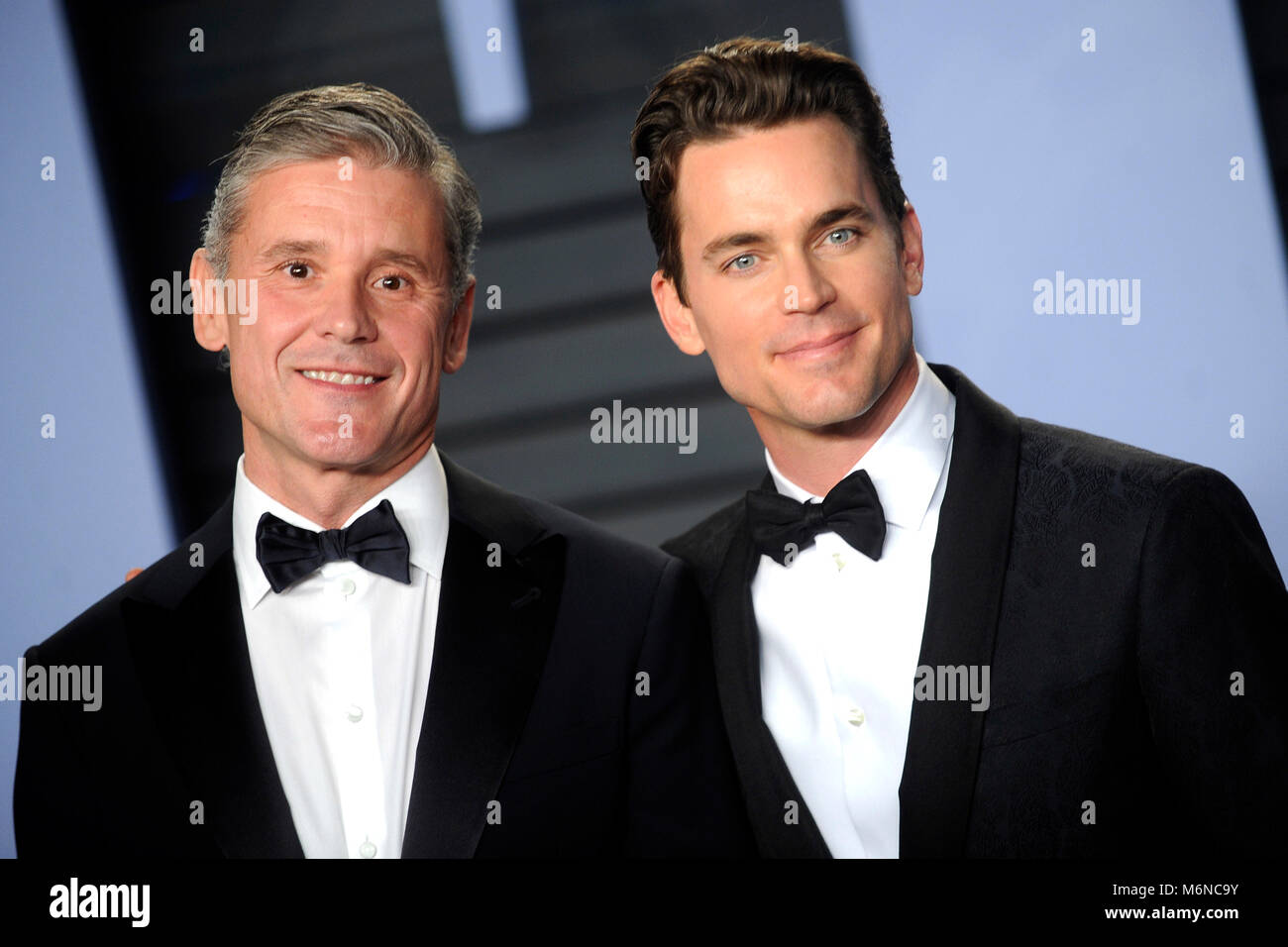 Los Angeles, USA. 4. März, 2018. Simon Hallen und Matthew Bomer Teilnahme an die 2018 Vanity Fair Oscar Partei gehostet von radhika Jones an Wallis Annenberg Center für Darstellende Künste am 4. März in Beverly Hills, Kalifornien 2018. Credit: Geisler-Fotopress/Alamy leben Nachrichten Stockfoto