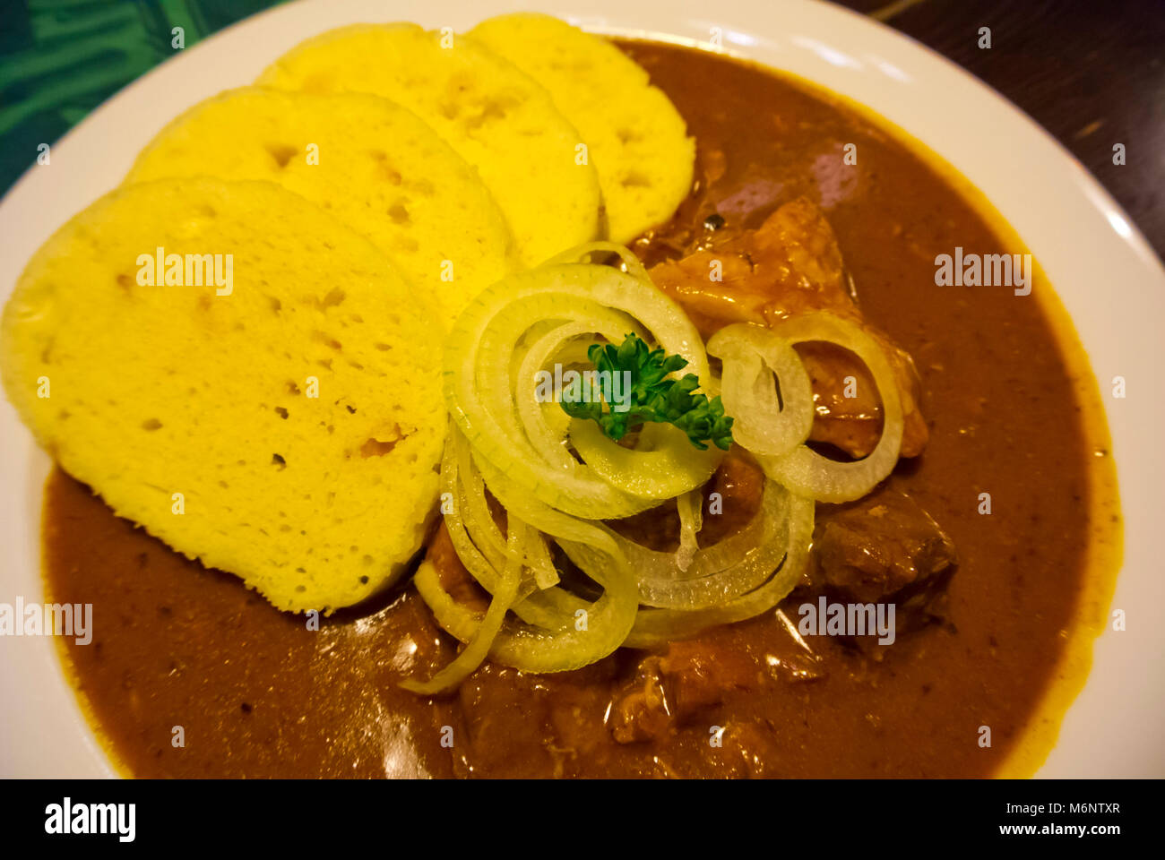 Knedliky mit gulasch -Fotos und -Bildmaterial in hoher Auflösung – Alamy
