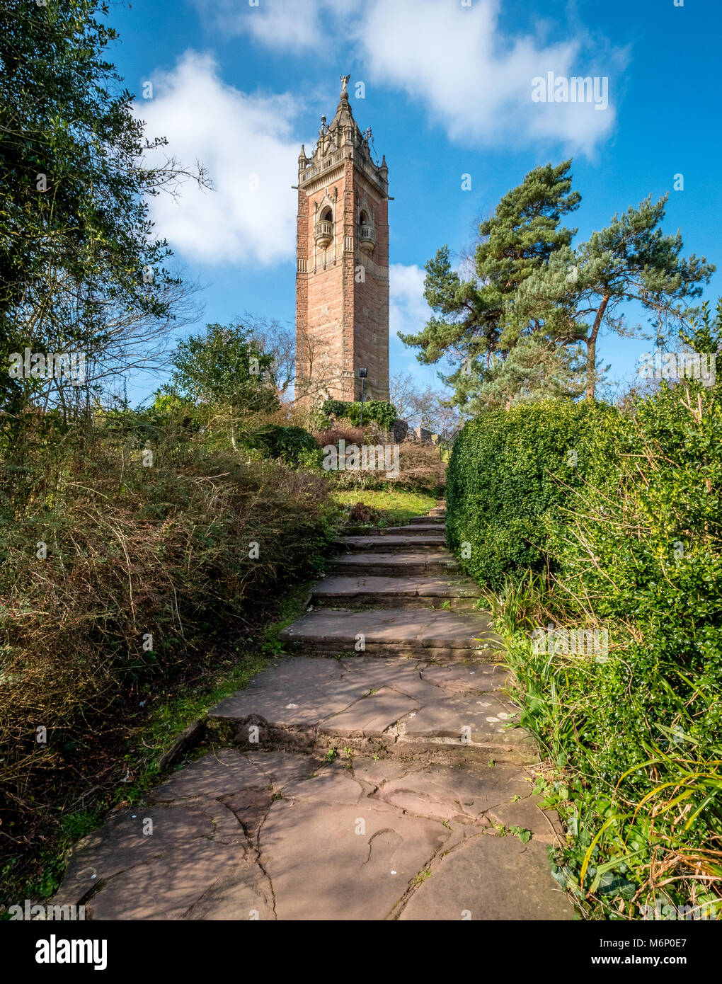 Cabot Tower gebaut, das 400-jährige Jubiläum des Cabots Reise nach Amerika über Brandon Hill der höchste Punkt in der Stadt Bristol UK zu gedenken. Stockfoto