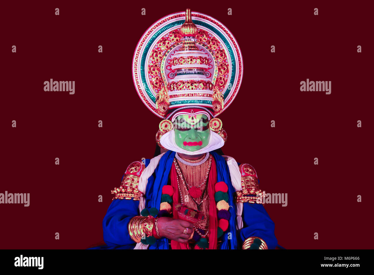 KATHAKALI, eine künstlerische Perfektion. Stockfoto