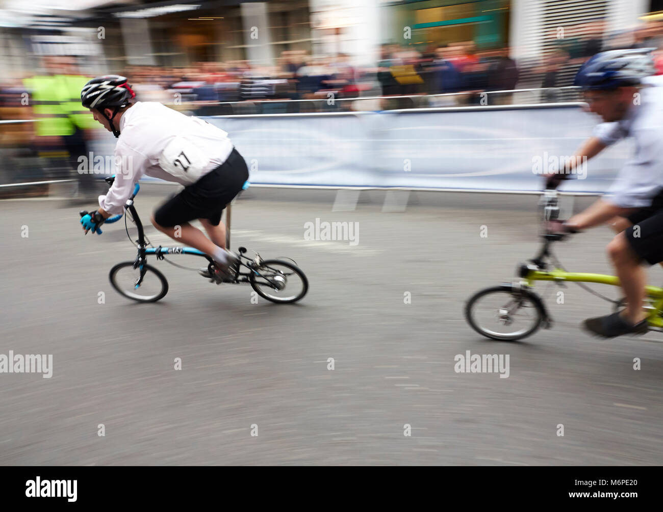 Brompton Bike Race in Smithfield Market Stockfoto