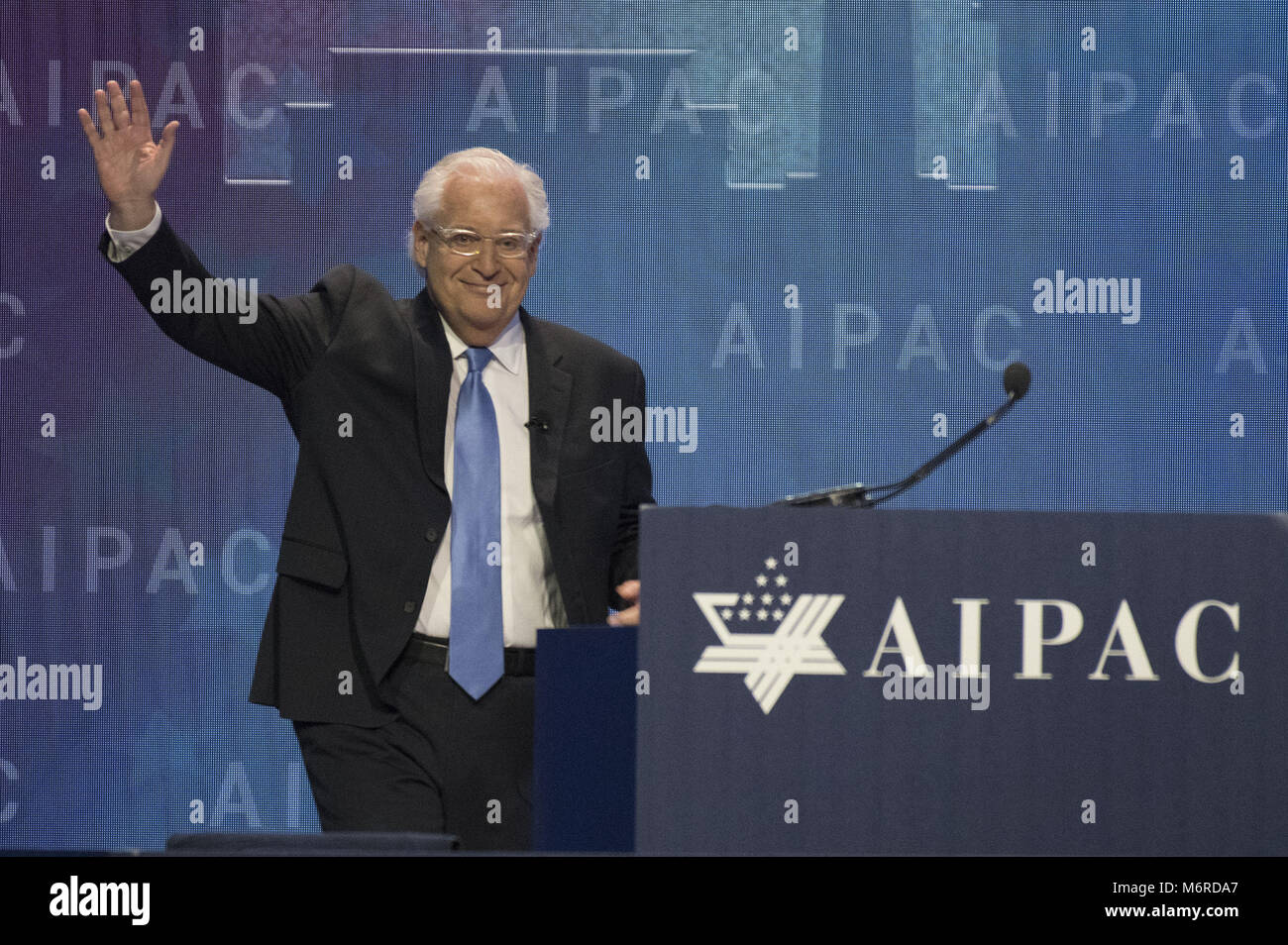 Washington, District of Columbia, USA. 6 Mär, 2018. Botschafter der Vereinigten Staaten zu Israel David Friedman kommt an der American Israel Public Affairs Committee (AIPAC) 2018 Politik Konferenz im Washington Convention Center in Washington, DC am Dienstag, 6. März 2018. Quelle: Ron Sachs/CNP Credit: Ron Sachs/CNP/ZUMA Draht/Alamy Leben Nachrichten zu sprechen Stockfoto