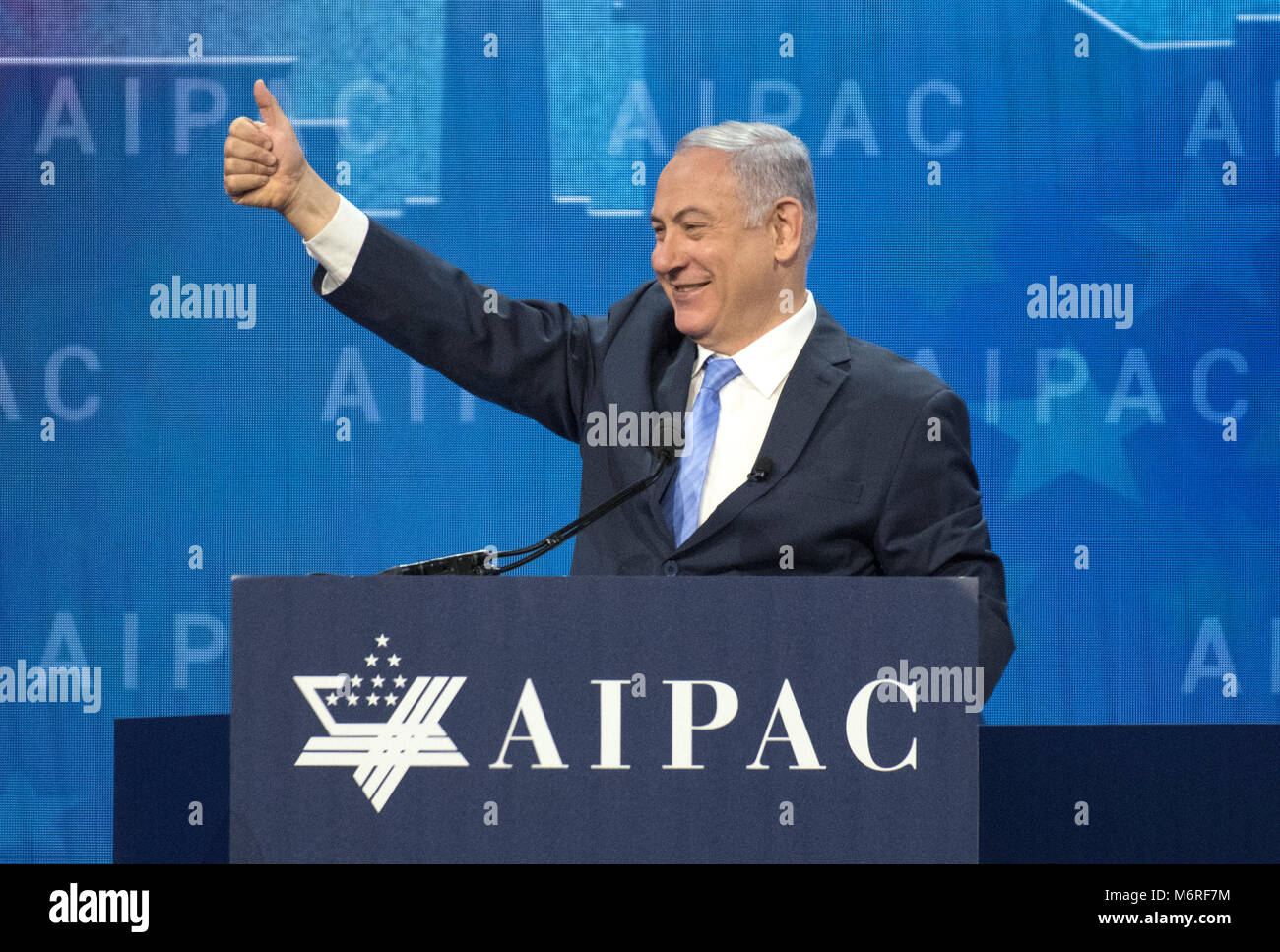 Premierminister Benjamin Netanjahu in Israel spricht an der American Israel Public Affairs Committee (AIPAC) 2018 Politik Konferenz im Washington Convention Center in Washington, DC am Dienstag, 6. März 2018. Credit: Ron Sachs/CNP/MediaPunch Stockfoto