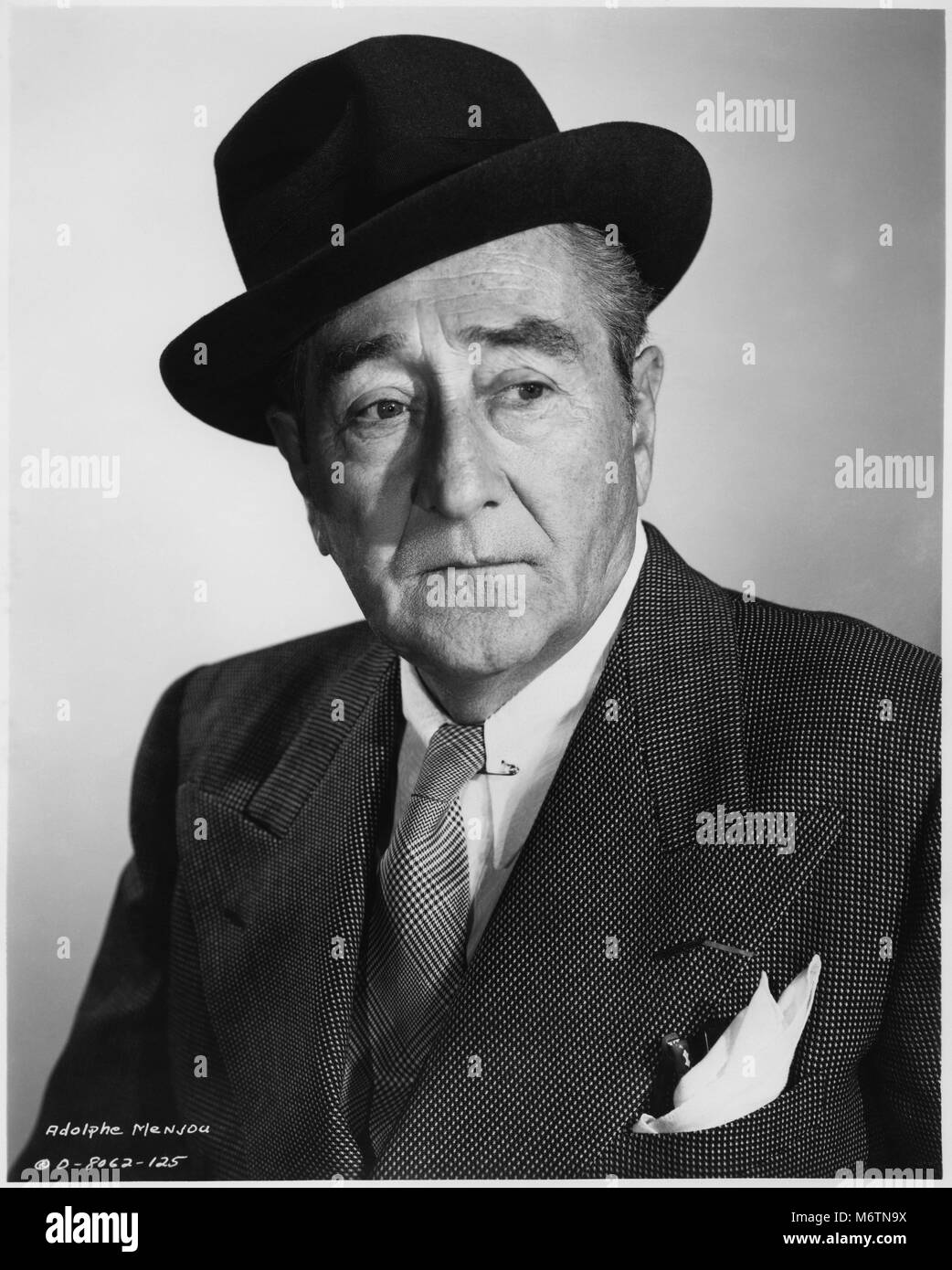 Adolphe Menjou, Werbung Portrait für den Film "The Sniper", Columbia Pictures, 1952 Stockfoto