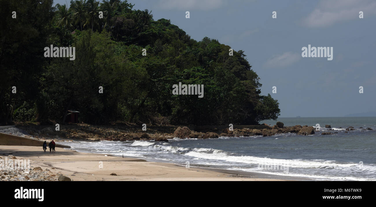 Damai Beach, mit Blick auf das Südchinesische Meer, Kuching, Sarawak, Malaysia Stockfoto