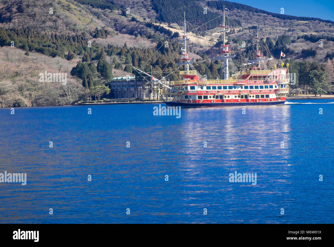 Bootsfahrt auf dem Ashi-see mit Blick auf den Berg Fuji, Hakone, Japan Stockfoto