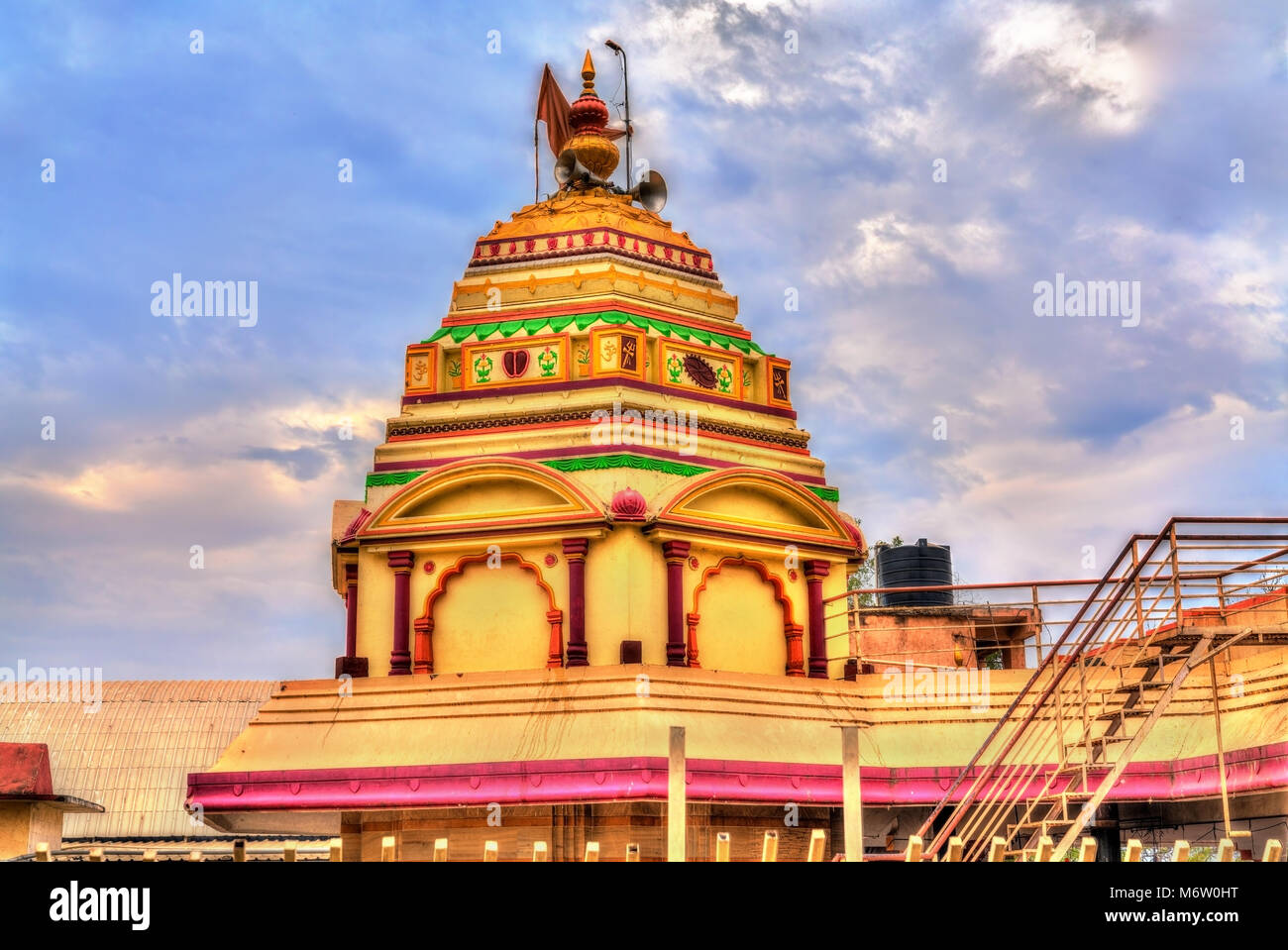 Rashtra Sant Janardaswami Moungirimaharaj Tempel in der Nähe von Ellora, Indien Stockfoto