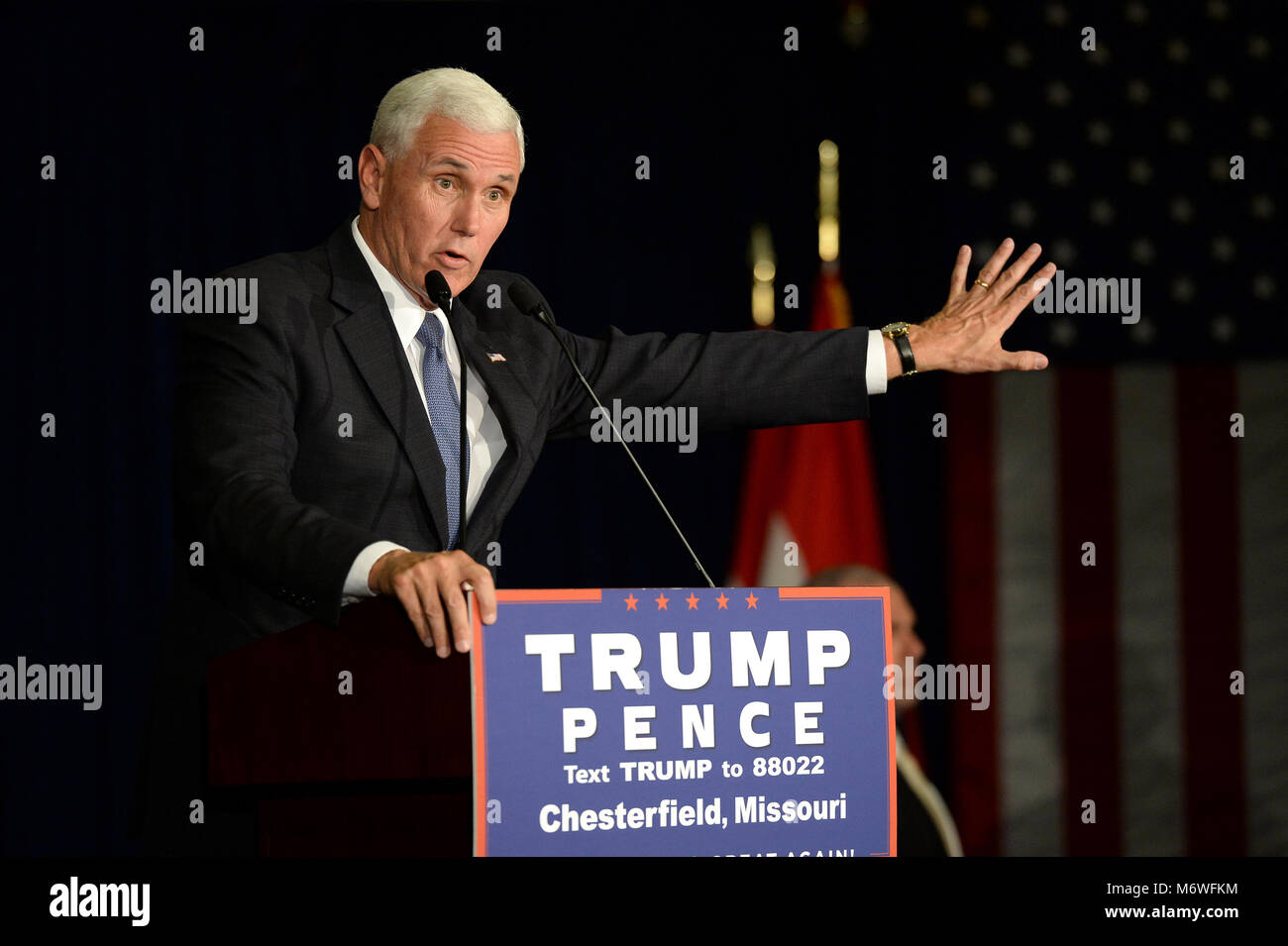 Chesterfield, MO, USA – 6. September 2016: Republikanische Vize-Präsidentschaftskandidatin spricht Indiana Gouverneur Mike Pence Anhängern zu einer Kundgebung in Che Stockfoto