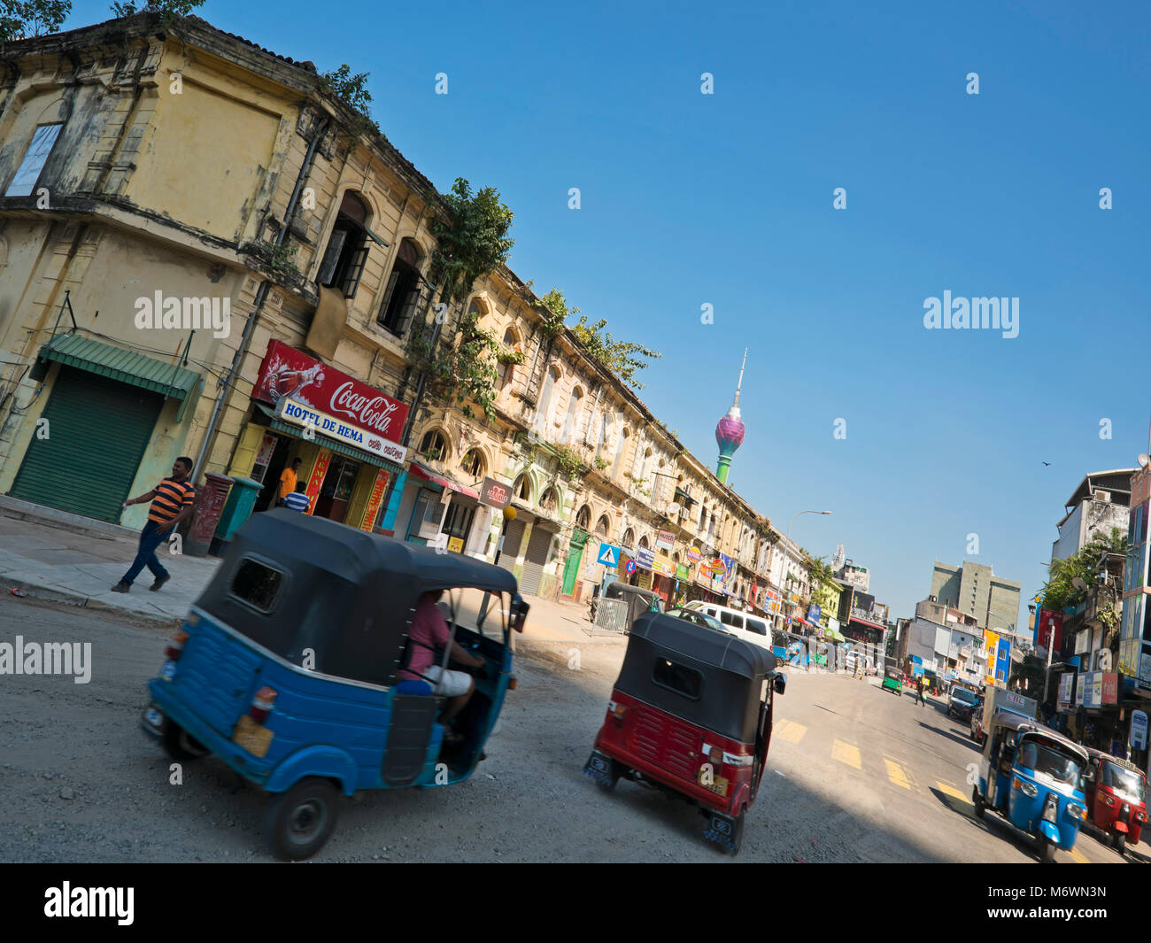 Horizontale streetview Der rikschas in Slave Island, Colombo, Sri Lanka. Stockfoto