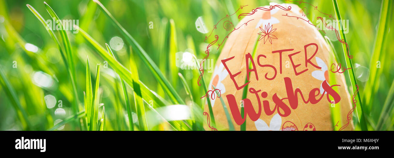 Das zusammengesetzte Bild im Frohe Ostern Red Logo auf weißem Hintergrund Stockfoto