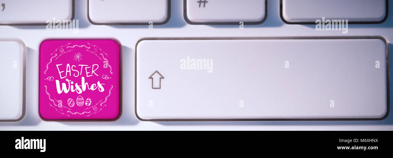 Das zusammengesetzte Bild von Ostern wünsche Logo auf schwarzem Hintergrund Stockfoto