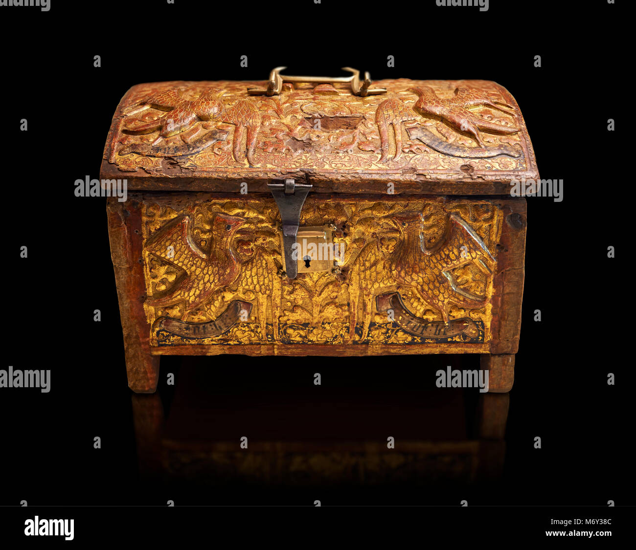 Gotische Kasten aus Pappelholz Reliefs mit Stuck, Blattgold gold Dekorationen und Spuren von polychrome Eisen und Messing 2. Quartal 15. Jahrhundert, pos Stockfoto