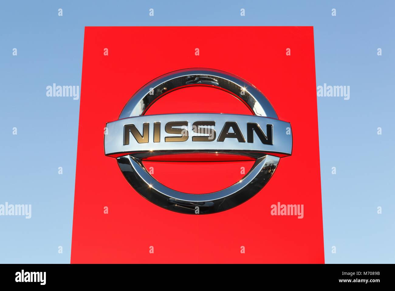 Risskov, Dänemark - 28. Oktober 2017: Nissan Logo auf einem Panel. Nissan ist eine Japanische multinationale Automobilhersteller Stockfoto