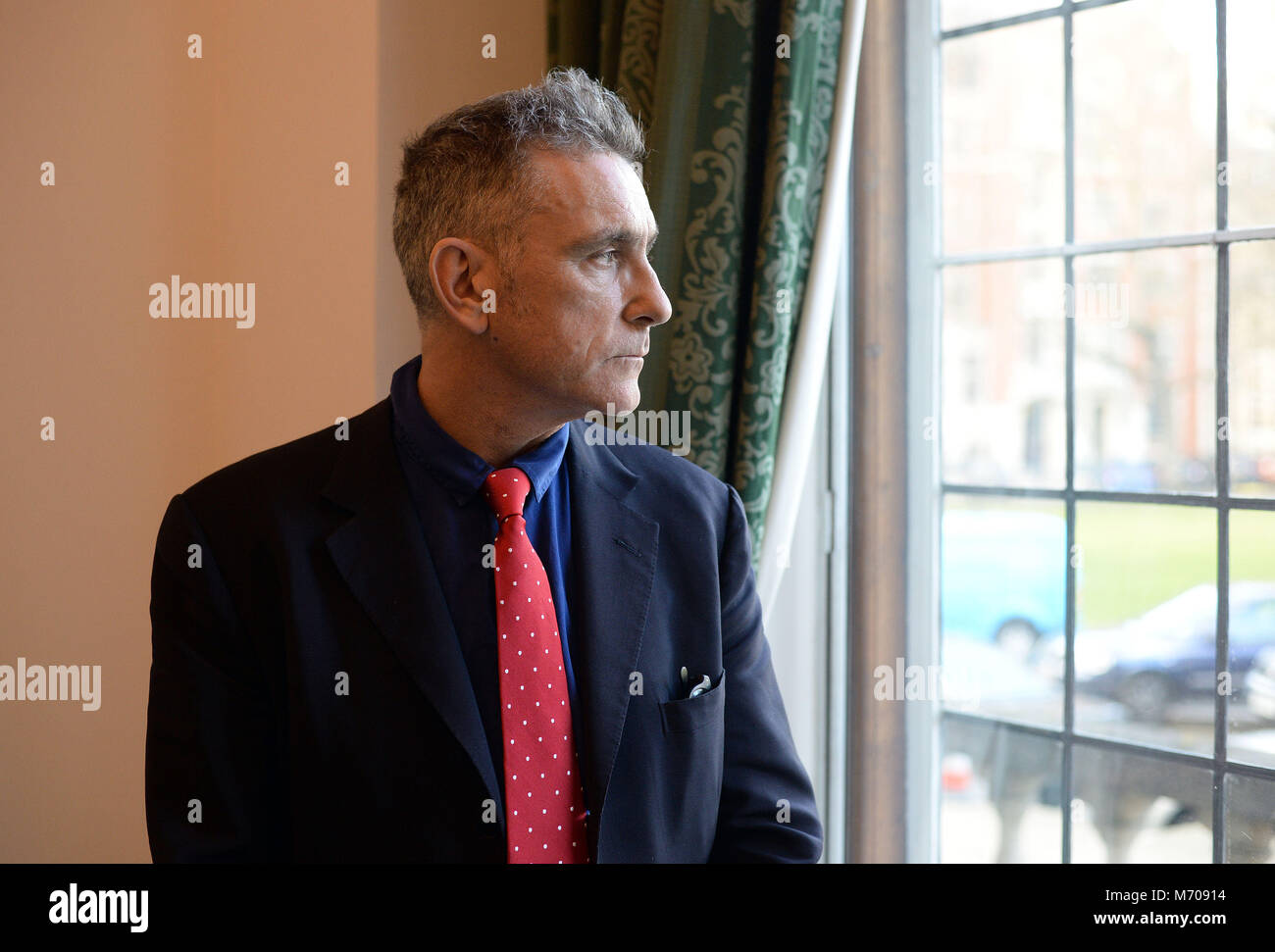 John Ford im Anschluss an eine Pressekonferenz, nachdem er sprach über die kriminellen Aktivitäten, die er in den Informationen für die Sunday Times zu erhalten beteiligt war. Stockfoto
