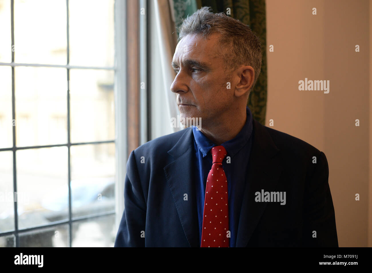 John Ford im Anschluss an eine Pressekonferenz, nachdem er sprach über die kriminellen Aktivitäten, die er in den Informationen für die Sunday Times zu erhalten beteiligt war. Stockfoto