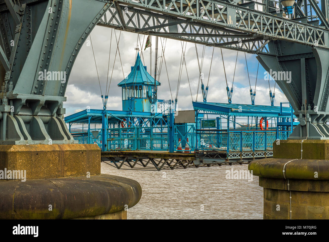Die Gondel des Newport Transporter Bridge South East Wales UK Stockfoto