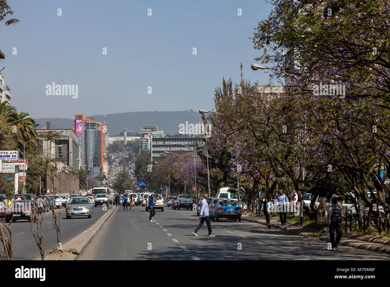 Blick auf den Gambia Street in Richtung Churchill Avenue, Addis Abeba, Äthiopien Stockfoto