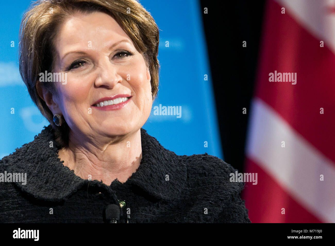 Washington, USA. 7. März, 2018. Marillyn Hewson, Chairman und Chief Executive Officer der Lockheed Martin Corporation, nimmt in einem Interview bei einem wirtschaftlichen Verein von Washington Veranstaltung in Washington, D.C. am 7. März 2018. Credit: Kristoffer Tripplaar/Alamy leben Nachrichten Stockfoto