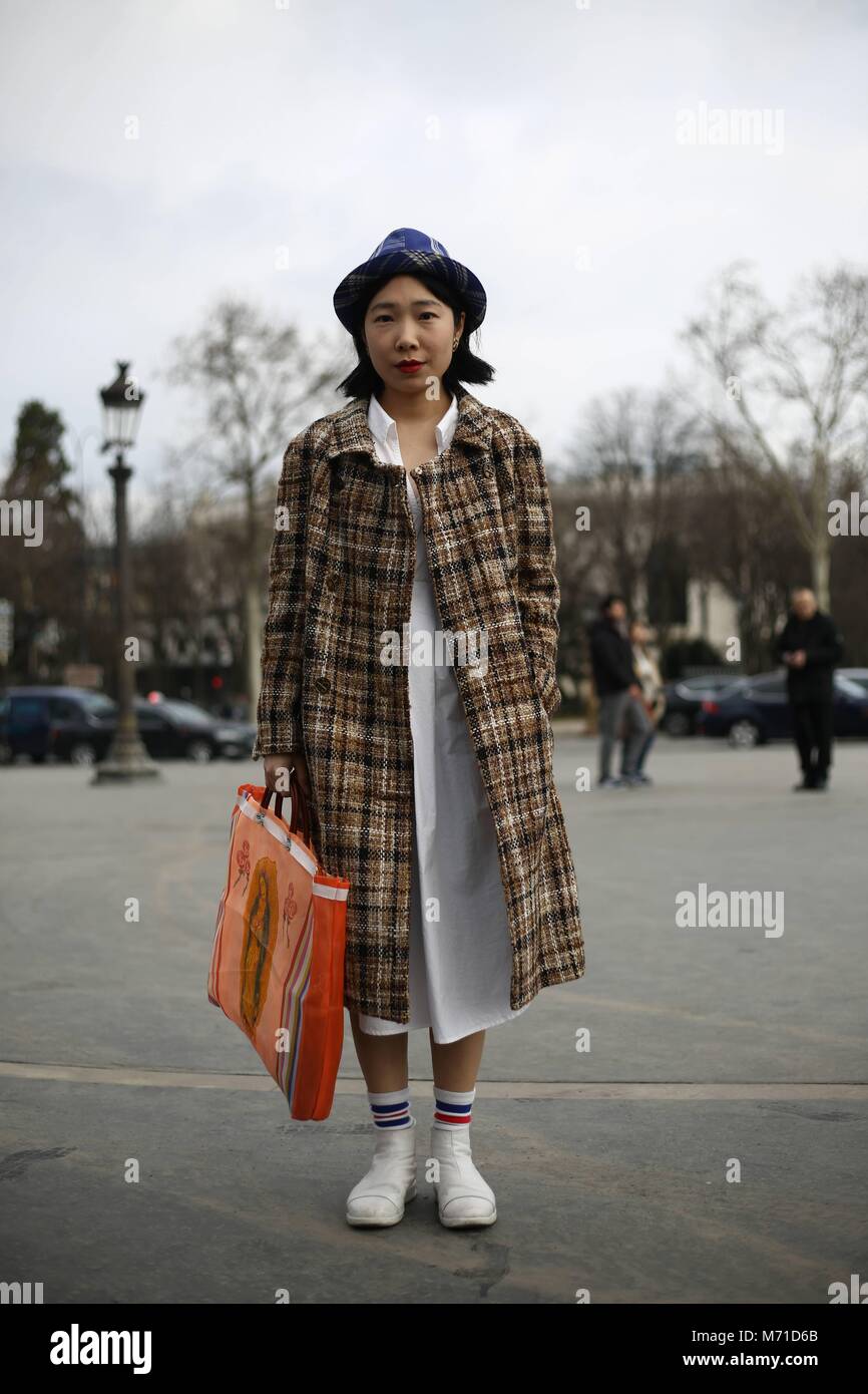 Paris, Frankreich. 06 Mär, 2018. Aisarose im Chanel show anreisen, während Paris Fashion Week - März 6, 2018 - die Credit: Runway Manhattan/Valentina Ranieri *** Für die redaktionelle Nutzung nur*** | Verwendung weltweit/dpa/Alamy leben Nachrichten Stockfoto