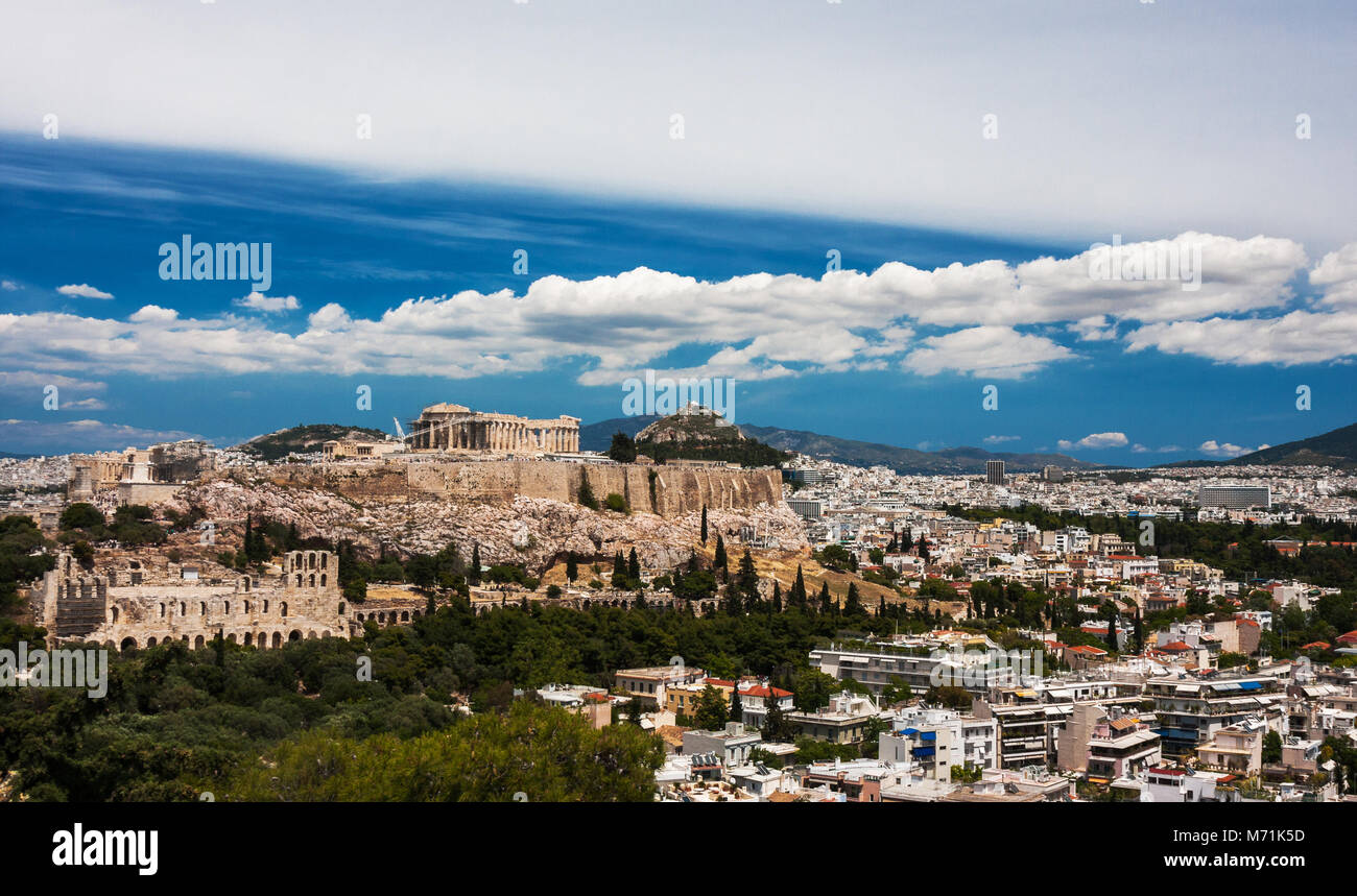 Die Akropolis und den Lycabettus Hügel in Athen Stockfoto