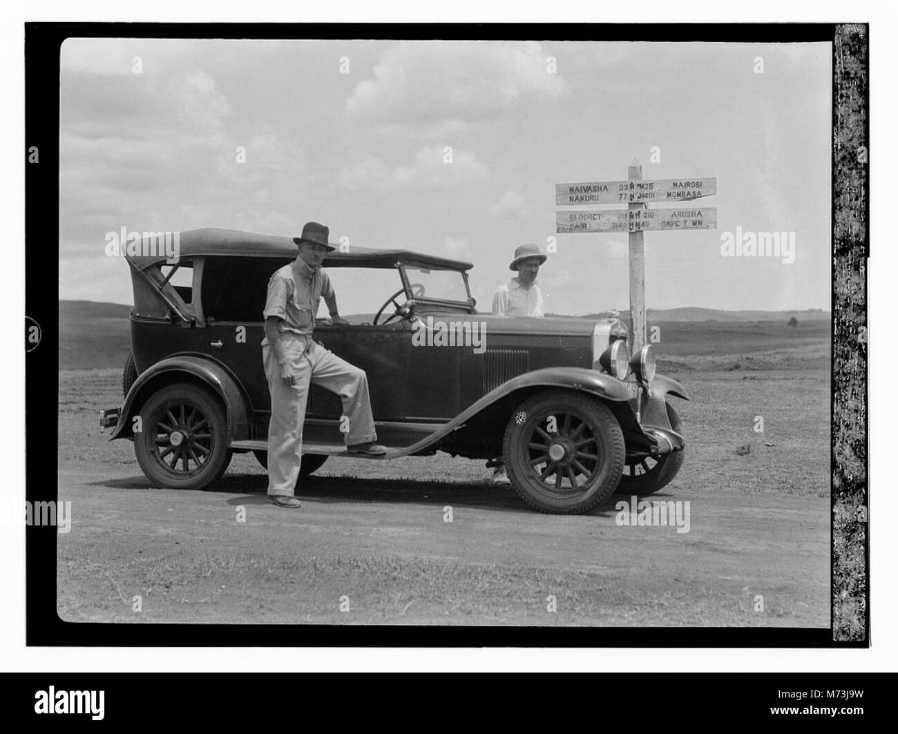 Ein Foto, das verschiedene Szenen aus Afrika zeigt und die vielfältigen Landschaften, Kulturen und Umgebungen des Kontinents zeigt. Stockfoto