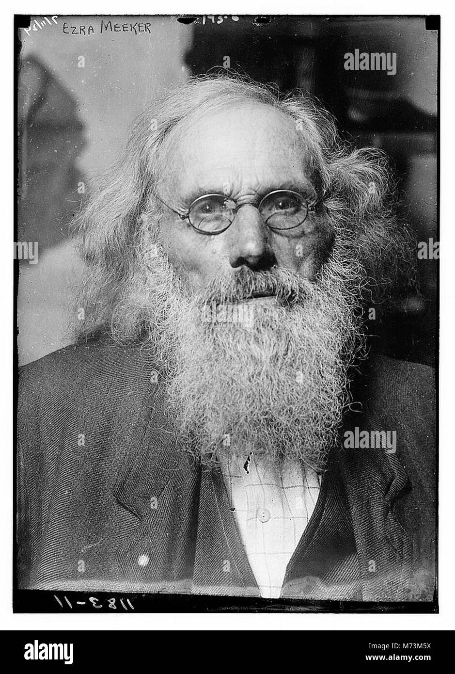 Ezra Meeker, eine Pionierin und Historikerin, bekannt für seine Beiträge zur Erhaltung der Geschichte des Oregon Trail. Dieses Bild repräsentiert seine Bemühungen, die amerikanische Expansion nach Westen zu dokumentieren. Stockfoto