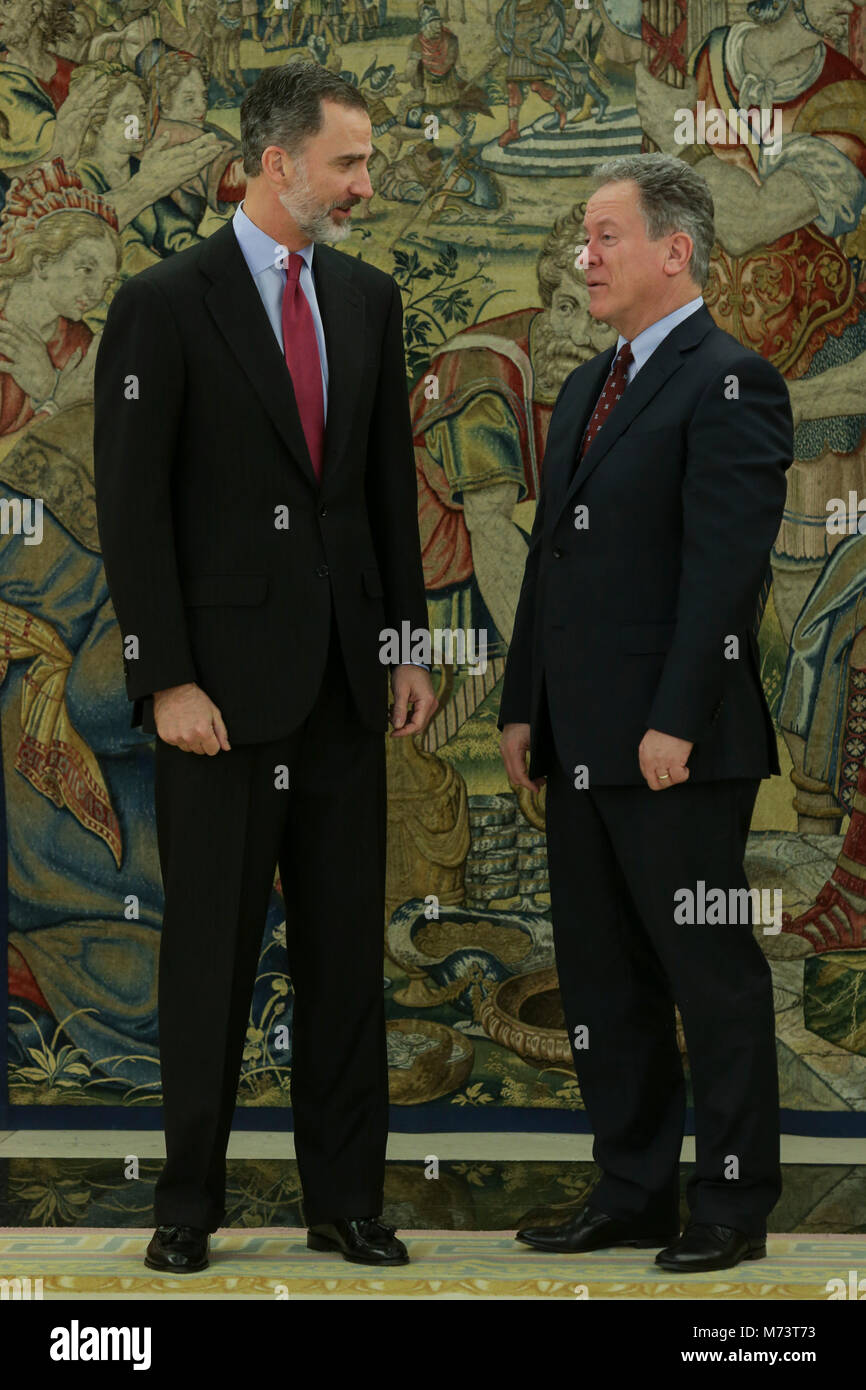 Madrid, Spanien. 8. März, 2018. Spanischen König Felipe VI mit David Beasley, Direktor des World Food Programm am Donnerstag, den 8. März 2018 in Madrid. Credit: Gtres Información más Comuniación auf Linie, S.L./Alamy leben Nachrichten Stockfoto