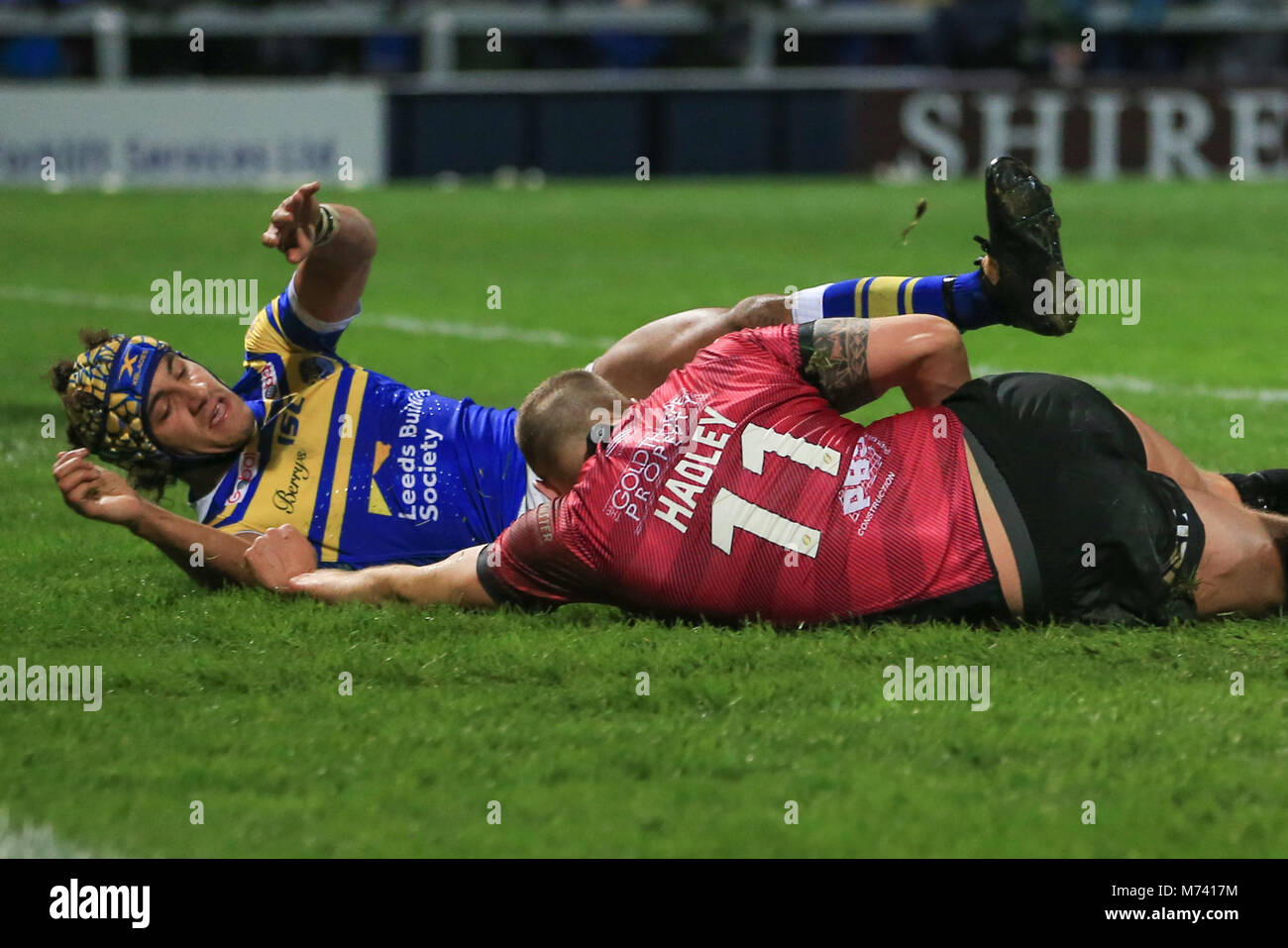 Leeds, Großbritannien. 8 Mär, 2018. 8 Headingley Stadium, Leeds, England; Betfred Super League, Runde 5, Leeds Rhinos versus Rumpf FC; Dekan Hadley von Hull FC geht über für einen Versuch der Credit: Aktuelles Bilder/Alamy leben Nachrichten Stockfoto