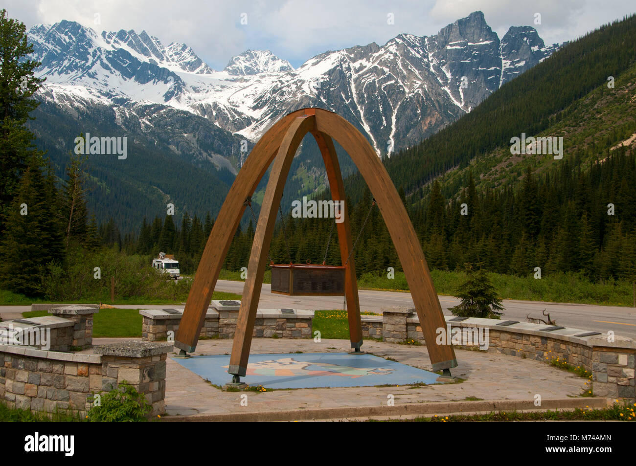 Trans-Canada Highway Denkmal, Rogers Pass National Historic Site, Glacier National Park, Britisch-Kolumbien, Kanada Stockfoto