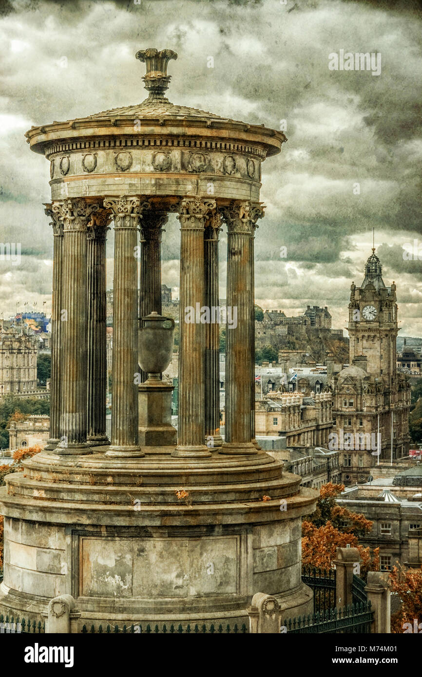 Stadt Edinburgh, mit dem Dugald Stewart Denkmal Stockfoto