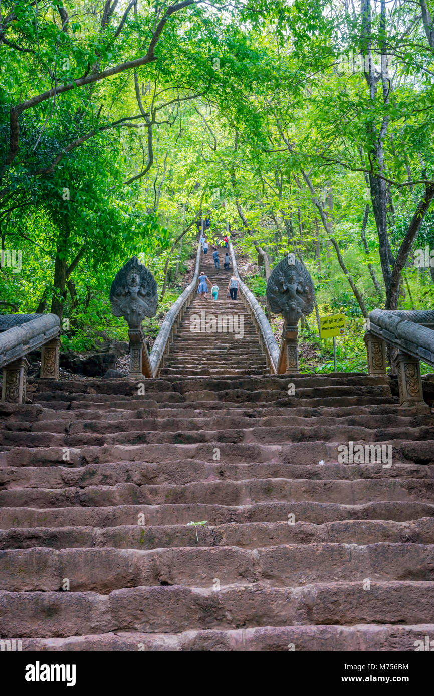 Treppe zum Wat Banan Tempel, in Battambang, Kambodscha Stockfoto