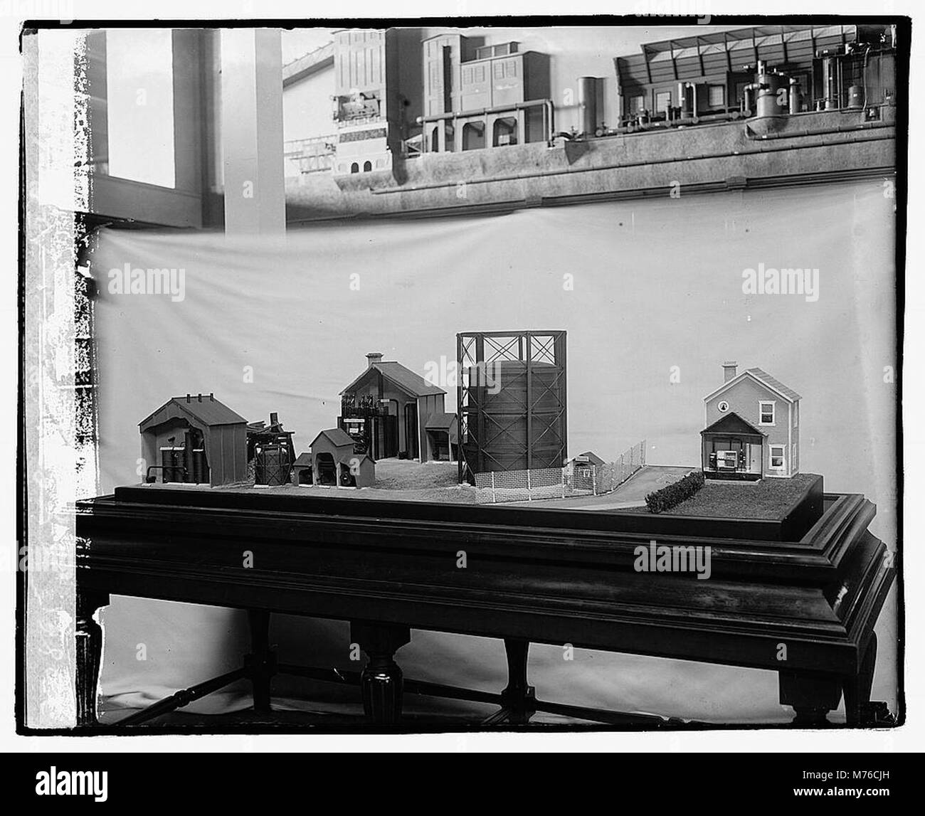 2022 wurde in der Library of Congress eine nationale Gasausstellung veranstaltet, in der bedeutende Materialien und Grafiken im Zusammenhang mit der Erdgasindustrie gezeigt werden. Die Ausstellung zielte darauf ab, die Öffentlichkeit über die Geschichte und den Einfluss von Erdgas zu informieren. Stockfoto