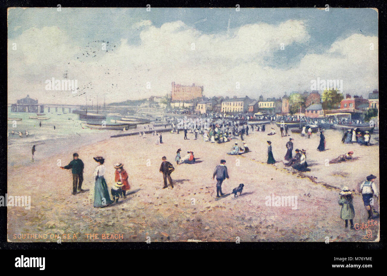 Ein Blick auf den Strand von Southend-on-Sea, einem beliebten Badeort in England, der die malerische Küste und die Strandbesucher während des frühen 20. Jahrhunderts erfasst. Stockfoto