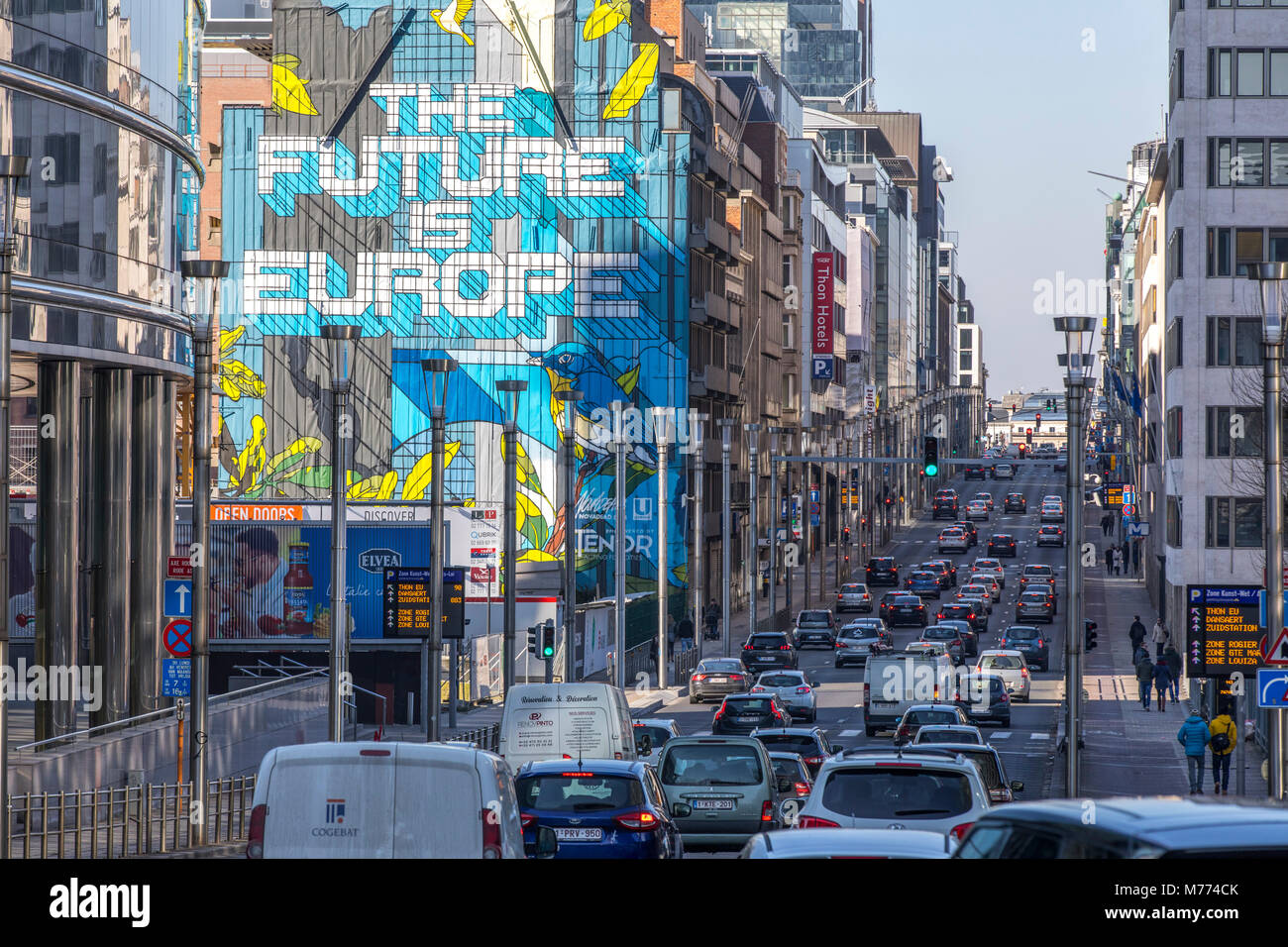 Großes Wandbild mit dem Slogan "Die Zukunft ist Europa" pro Europäische Werbung gegenüber der Europäischen Kommission, Berlaymont, Brüssel, Rue de l Stockfoto