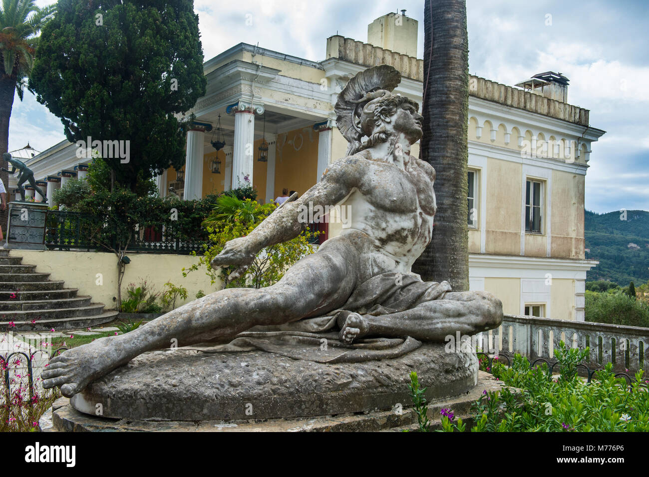 Achilles Statue in das Achilleion Palast, die Altstadt von Korfu, Ionische Inseln, Griechische Inseln, Griechenland, Europa Stockfoto