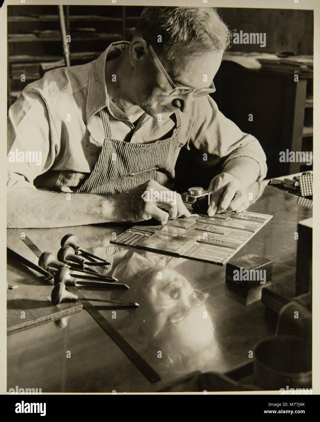 Eine Gießerei, die in Buchherstellungsprozessen verwendet wird und in der Regel an der Herstellung von Typ, Druckplatten und anderen notwendigen Komponenten für die Buchherstellung beteiligt ist. Sie ist ein wichtiger Teil der Druckindustrie. Stockfoto