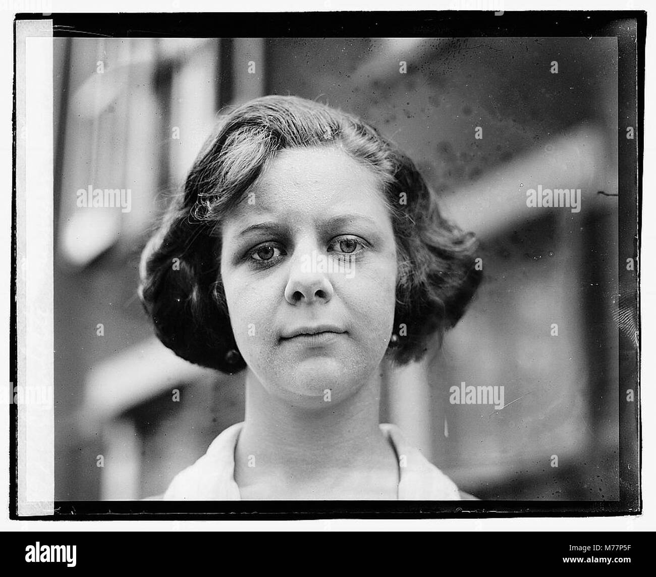 Ein Porträt von Charlotte Freeman Clark, einer einflussreichen Figur im klassischen Stil des 19. Jahrhunderts. Dieses Bild spiegelt ihren sozialen Stellenwert und die künstlerische Herangehensweise der Zeit an Porträts wider. Stockfoto