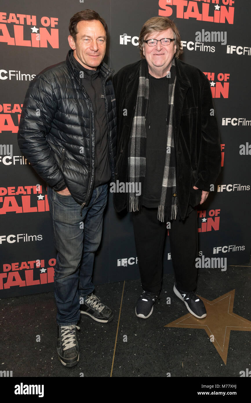 New York, NY - 8. März 2018: Jason Isaacs und Michael Moore New York Premiere von IFC Films mit Stalins Tod bei AMC Lincoln Square Credit teilnehmen: Lev radin/Alamy leben Nachrichten Stockfoto