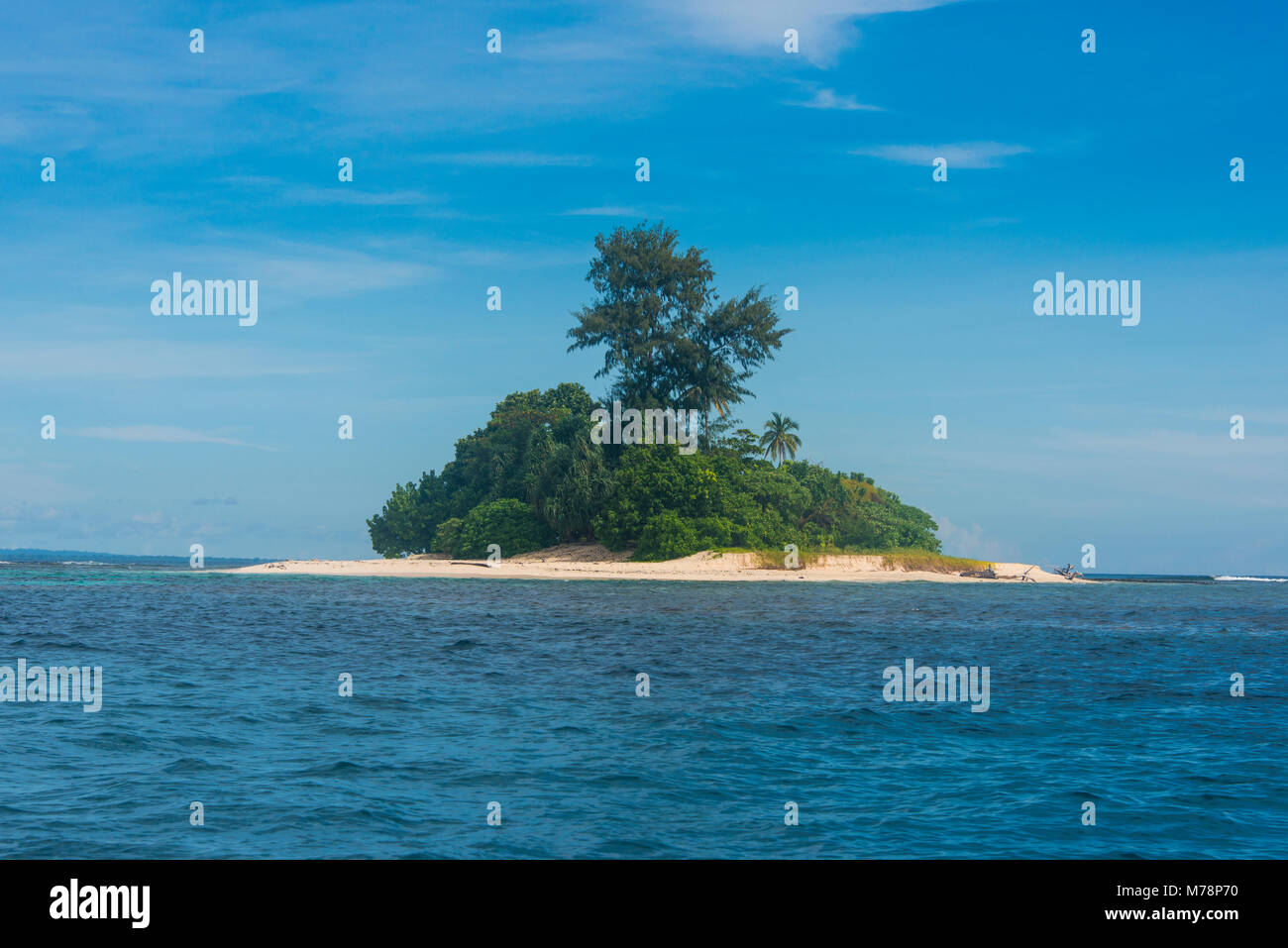 Die wunderschöne kleine Insel Ral vor der Küste von Kavieng, Neuirland, Papua-Neuguinea, Pazifik Stockfoto
