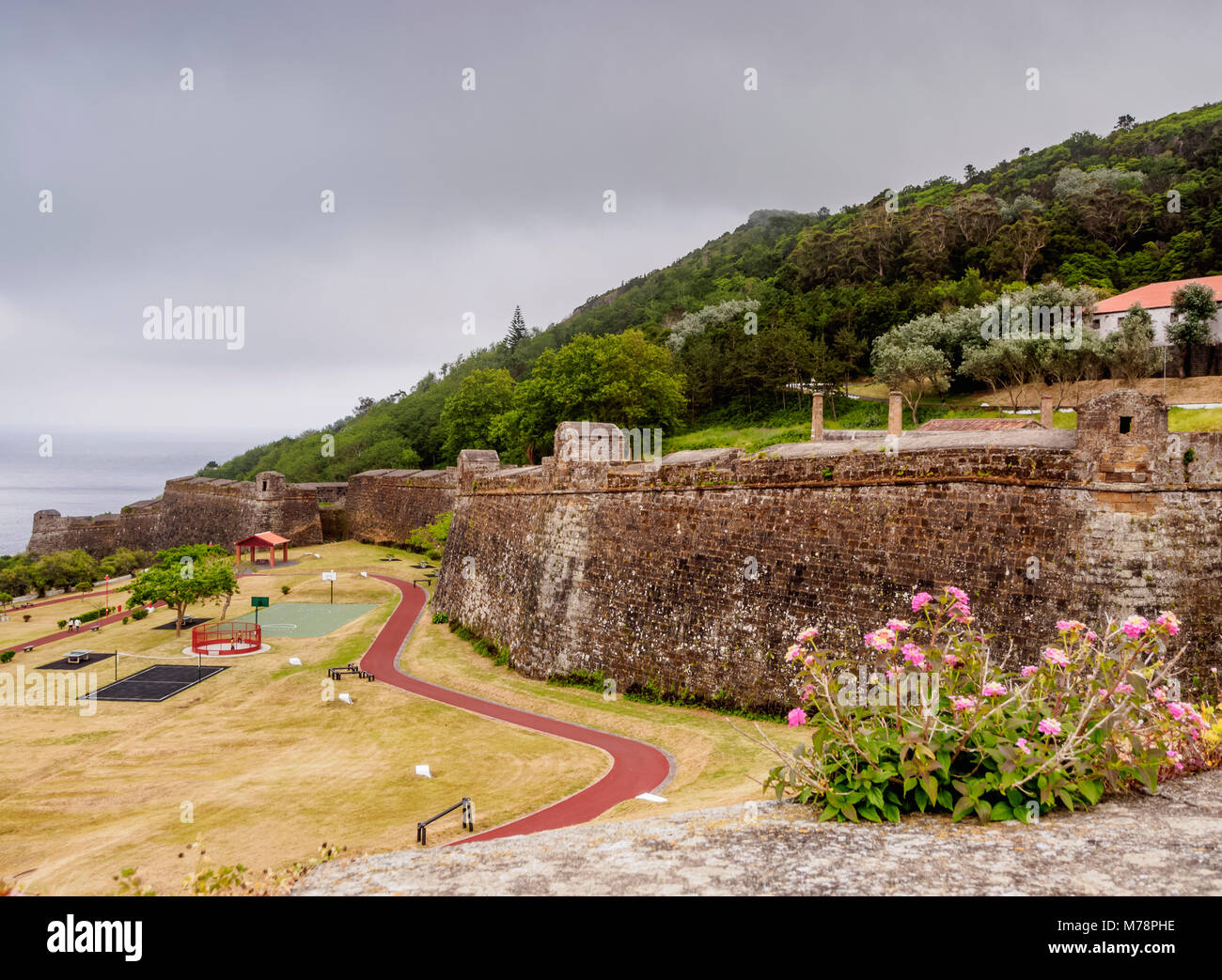 Schloss von Sao Filipe (Sao Joao Baptista do Monte Brasil), UNESCO-Weltkulturerbe, Angra do Heroismo, auf der Insel Terceira, Azoren, Portugal, Atlantic Stockfoto