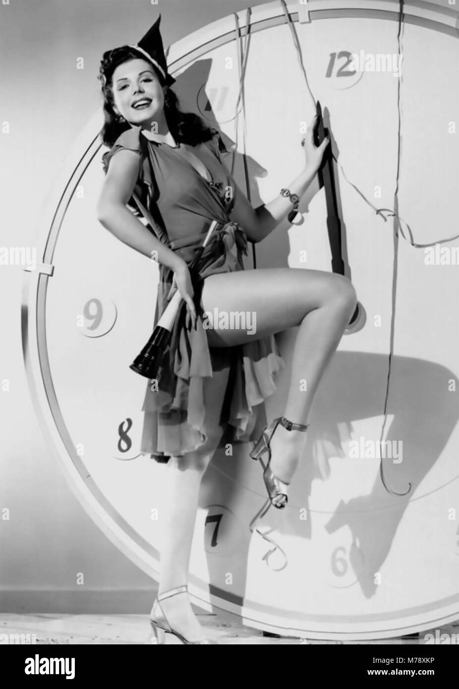 ANN MILLER (1923-2004), US-amerikanische Schauspielerin in einer Werbung Foto der Countdown bis 1946 zu markieren. Stockfoto