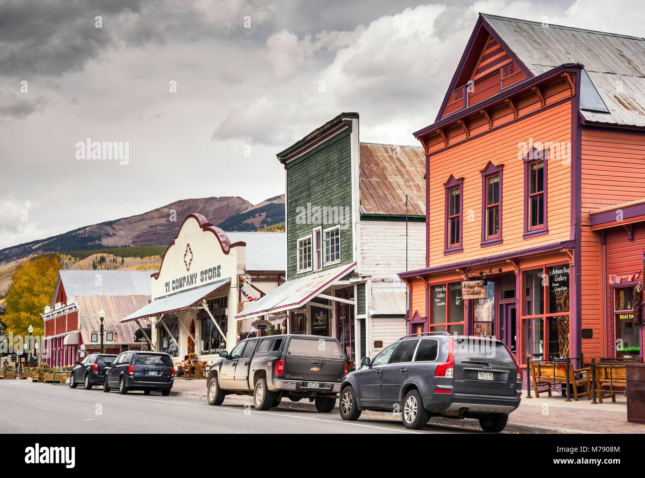 Geschäfte bei Elk Avenue in Crested Butte, Colorado, USA Stockfoto