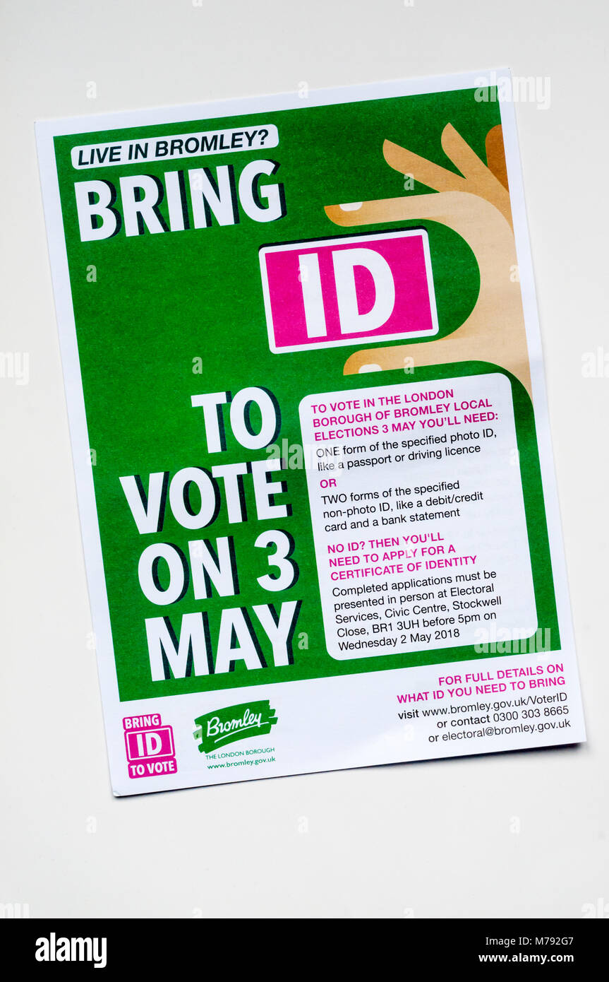 Ein faltblatt warnt, dass ID notwendig ist bei der Kommunalwahl am 3. Mai 2018 abstimmen. Bromley ist Teil eines Pilotprojekts Wahlbetrug zu reduzieren. Stockfoto