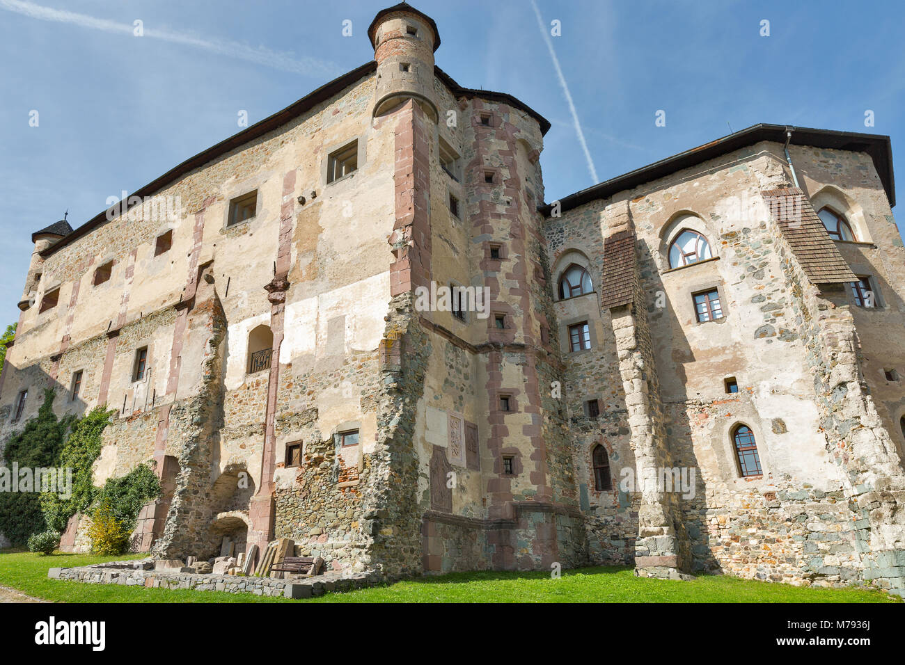 Alte mittelalterliche Schloss Hof in Banska Stiavnica, Slowakei. UNESCO-Weltkulturerbe. Stockfoto