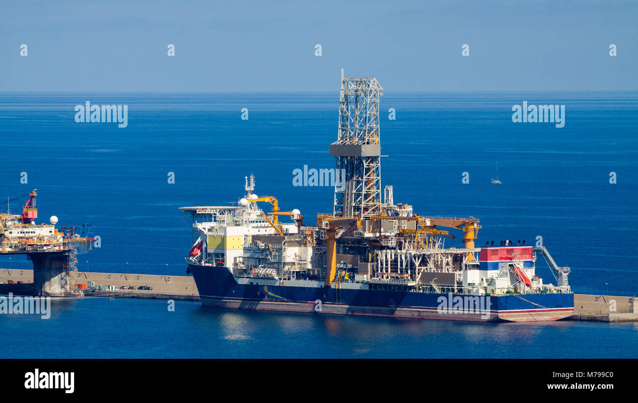 Schiff nach Öl und Gas bohren Aufenthalt am Hafen, Insel Gran Canaria. Stockfoto